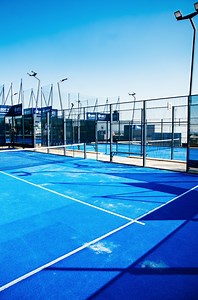Get ready to serve some padel skills 🎾 Sandton City's new rooftop Net Set Padel courts offer a world-class setup with jaw-dropping views of the iconic Sandton skyline 🏙️ ✨ Plus, step up your game with our cutting-edge VR padel experience 🙌 Show us what you’ve got and bring your A-game! #IconicSandton #SandtonCityPadel #SCPadel #Padel #GameOn | Sandton City Shopping Centre
