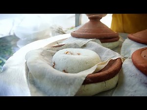 ငချိပ် မုန့်ပေါင်း ၊ဆန်မုန့်ပေါင်း။ 🇲🇲 Making Traditional Burmese steamed snacks – Steamed Rice Cake