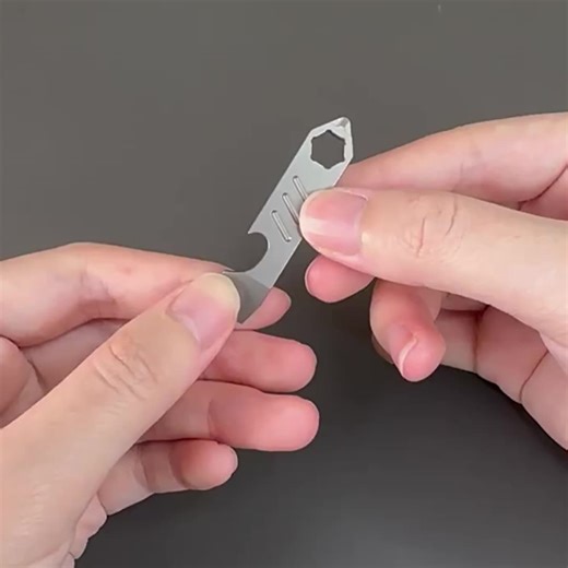 Titanium Alloy EDC Pry Bar Multi Tool Mini Crowbar Multifunctional Portable EDC Tool, Bottle Opener, Outdoor Emergency Tool