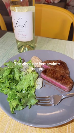 hopscotch🐇 (@hopscotchshawty)’s video of Vibe Videos