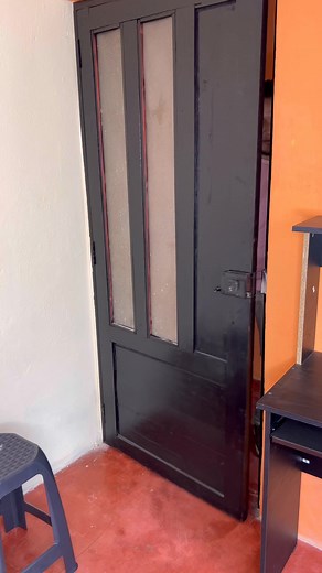 805K views · 37K reactions | Enseñando a tocar el requinto a Diego Barrera #REQUINTO #humor #guitarra | Doc 3V | Facebook