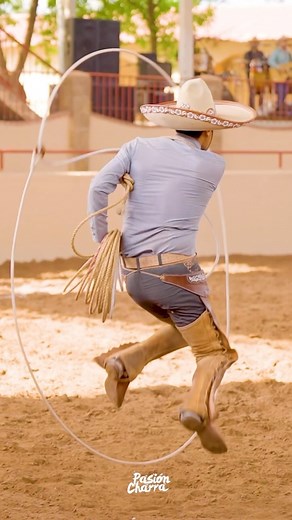 “¡La belleza y destreza de las suertes charras! #Charrería #México #Tradición” | Pasion Charra