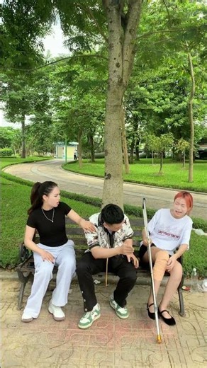 💢 Mocking Disability...BIG MISTAKE 😤 #InstantKarma #LifeLesson #JusticeServed #StopBullying #Shorts