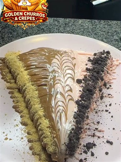 Crepes With Chocolate, White Chocolate, Oreo and Snickers