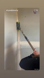 Honored to see Drywall Shorty @drywallshorty putting CanAm Semi-Auto tools to work with skill and mastery. Lydia, your craft inspires the global trade — keep on leading with dedication and heart. 👏💯🏁 #canamtool #canamtools #nycor #drywalltools #drywallfinisher #drywallrepair #drywallnation #drywallcontractor #drywalllife #drywalltaper #drywallfinishing #drywallbrazil #drywallofinsta #drywallfinishers #drywall #plastererstools #buytools #wanttools #drywalllifetools #plastertools #tapertools #t