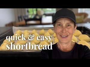 30-Minute Christmas Shortbread That Tastes Homemade