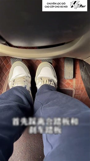 Tips for starting a manual transmission car without stalling