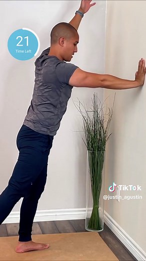 Here’s your 1-minute beginner workout of the day. The standing bird dog exercise against a wall is a versatile move that targets core strength, balance, stability, and hip flexor strength. By bracing against the wall, it enhances stability, allowing for better focus on engaging the core muscles. The balance challenge of lifting opposite arm and leg without tipping over recruits core muscles deeply. Additionally, the hip flexors engage to maintain proper alignment, aiding in stability. Over time,