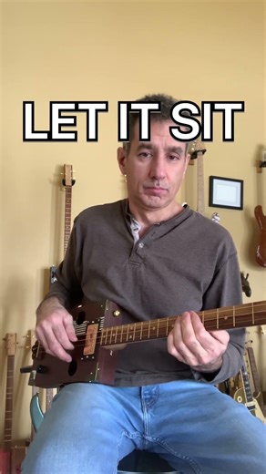 Money on 3 Strings | Pink Floyd Riff on Cigar Box Guitar