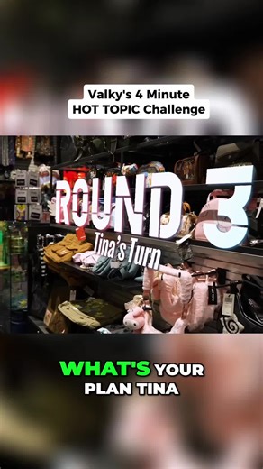 Valkyrae's 4 Minute Hot Topic Challenge #valkyrae #valkyraeclips #streamer
