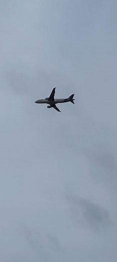 ✈️☁️Airbus 320 voando nos ceus!. #airbus320