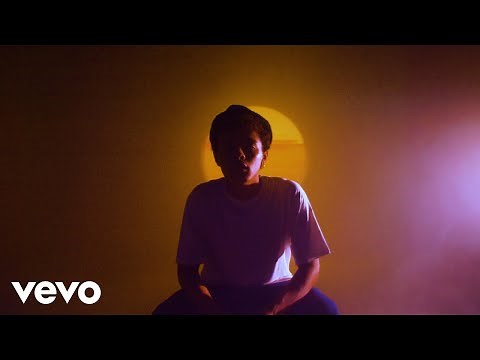 Isaac Dunbar - intimate moments (Visualizer)