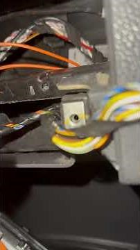 How to fix problem with radio on Volvo