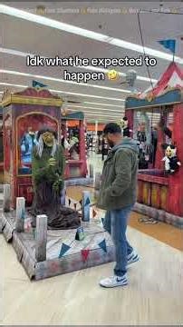 Christmas prank scares 🎄😂 #funny #fyp #prank #foryoupage #scare #fypシ #funnyvideos #christmas