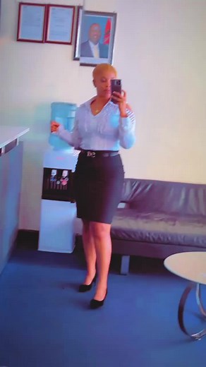 Fashion Styling Tips from an Indoor Photoshoot