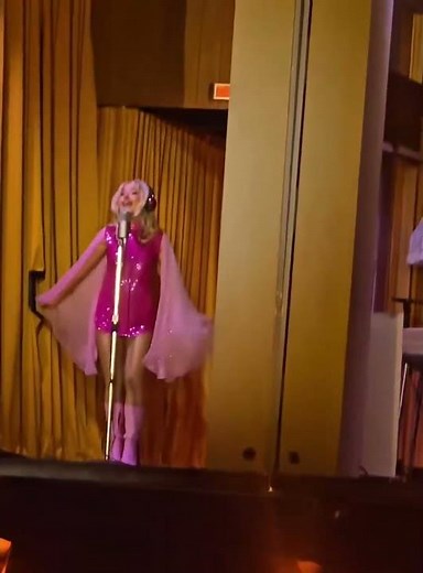 Sabrina Carpenter - Please Please Please | Coachella 2026 (Weekend 2)