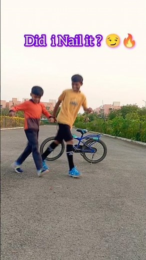 Little Brother Teaches Me Shuffle Dance 😱🔥 | Туториал Shuffle Dance | TUZELITY