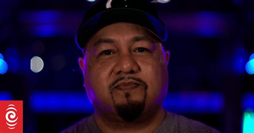 NZ Hip Hop Stand Up | Season 3 | Episode 3: DLT feat. Che Fu "Chains"