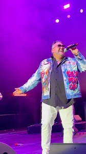 @colormebaddmusic - I Adore Mi Amor “ live at the Love Affair concert in Las Vegas, Nevada 02/08/25 🎶🔥Great show at the Orleans Arena. #colormebadd #oldiesvibe #iadoremiamor #music Pacific Concert Group I don’t have rights to the music ￼ | Oldies Vibes