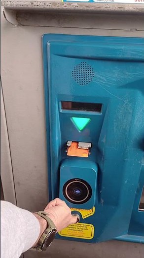 Problems paying with a debit card at a motorway toll booth