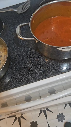 Delicious Tomato Soup Recipe with Grilled Cheese
