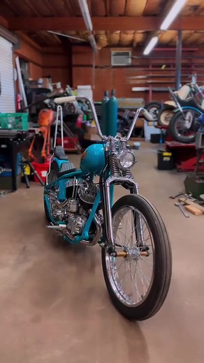 1937 Flathead by @freakshowfab 📹 @blockheadmoto #oldschoolmotorcycles | ftwbikers
