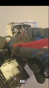 Si desconocías el como instalar o cambiar un apagador sencillo, espero que con este pequeño video puedas hacerlo sin temer recibir una descarga eléctrica, recuerda usar siempre tus guantes o por lo menos tus zapatos o botas para una mayor seguridad en el proceso 👷🏻👷🏻 #electricidad #apagadorsencillo #instalacioneselectricas #transformador | Instalaciónes eléctricas RASA