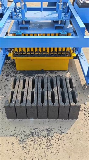 33 reactions | 4 inch concrete block making machine portable hollow block laying machine egg layer block machine | Brick making machine | Facebook
