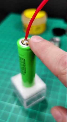 Best Method to Connect Li-Ion Batteries: Solder or Spot Weld?
