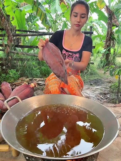Crispy Banana Flower Recipe: Delicious Primitive Cooking