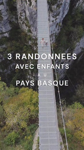🌿 3 randonnées à faire en famille au Pays Basque En route pour l’aventure avec les enfants, pensez à enregistrer ce reel ou à le partager pour vos prochaines balades ! 1️⃣ Chapelle de l’Aubépine – Ainhoa (mont Atsulai ~380 m) • Boucle d’environ 4,5 km, 300 m dénivelé positif, suivre le sentier pastoral GR10. • La chapelle, le calvaire d’Ainhoa et ses 26 stèles discoïdales et tabulaires, symboles de l’art funéraire basque. • Vue panoramique sur la vallée de Xareta, la Rhune et l’océan • Parking 