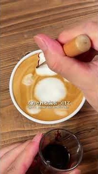 8月っぽいラテアート作るとどうなるの？ #Shorts