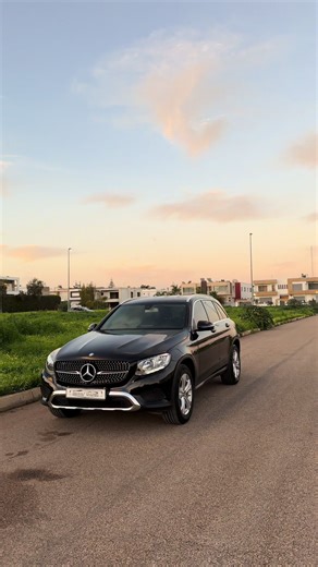 Exploring the Mercedes GLC220d: Features and Performance
