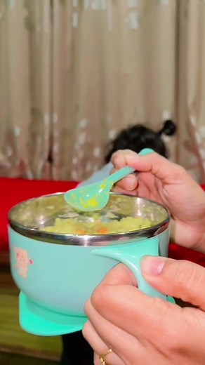 Replying to @Saanvi baby❤️ Uslai tie lagayara basnu paryo re😃😃#aarbi1 Hotbowl ekdam ramro richa hae😁😁#aarbi1 #fbpageaarbioutfits #hospitalbaggg #deliveryallovernepal🇳🇵