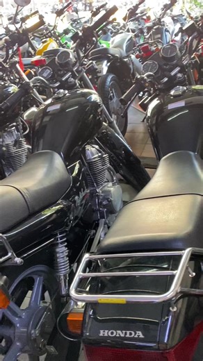 Exploring the Honda Nighthawk 250cc Motorcycle