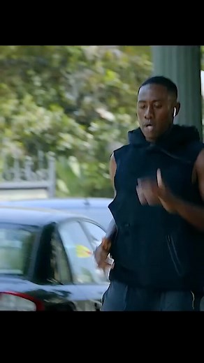 “No badge needed… be smarter” 👊.mp4 | Sassy n Classy