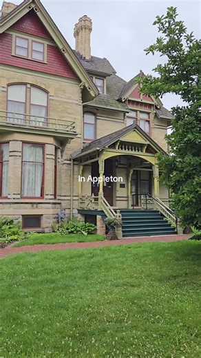 ‘Tis the season! Welcome to iconic Appleton, Wisconsin - yes, THAT Appleton. While Winter Candy Apple may be out of stock, tickets for Hearthstone are always available 😉 For tickets, tours, and more, visit our website, hearthstonemuseum.org Hearthstone Historic House Museum 625 W Prospect Avenue, Appleton, WI 54911 | Hearthstone Historic House Museum