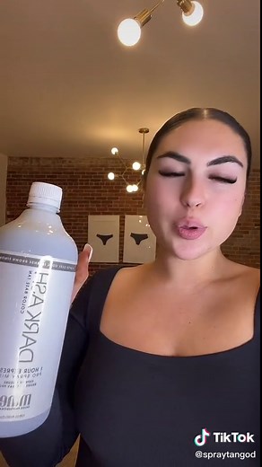Spray tan solution reviews: dark ash from mine tan 💧#spraytanartist #spraytanartistsoftiktok