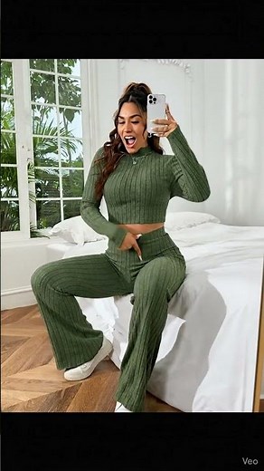 Trendy Women’s Outfits 2025 | Funny Modeling With Phone & Cute Poses 💃📱