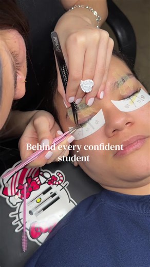 Day 2 of our Ultimate Lash Training complete, so proud of my student Anna 😍 Looking for a Lash Instructor in NJ? I’m based in Newark & Union County NJ, I teach in 1 on 1 settings and have a Group Training Course coming up April 19th. Comment “Class” below to get to know our options ☺️ #newjersey #lashextension #lashclass