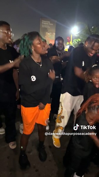 Favorite Girl Dance Challenge by Lisa Quama