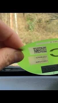 Como y donde colocar la pegatina ambiental de la DGT