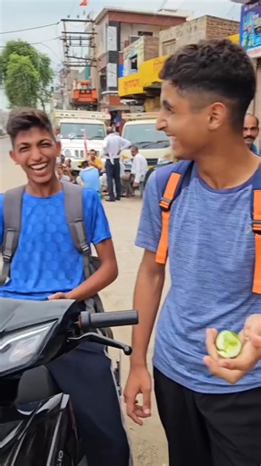 10 Sec में Left Hand से Khira तोड़ो 😳 जीतों ₹300 💸 | Impossible Challenge!