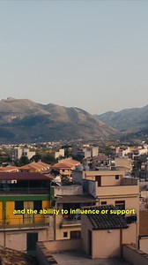 The personalities connected to viticulture and oenology, along with their exchange and mutual support with artists and intellectuals, have profoundly shaped and enriched this land. It’s no coincidence that a remarkable creative blossoming has taken place between Bagheria and Casteldaccia. | Duca di Salaparuta