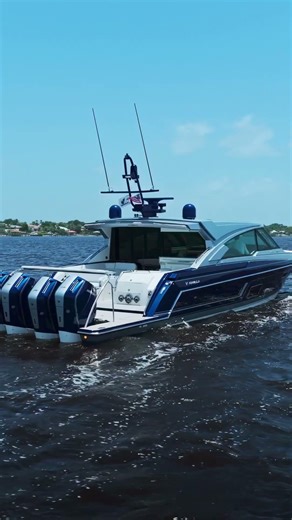 2025 Formula 500 SSC — bold performance meets refined luxury #luxuryyachtlife #formula #boatvideo