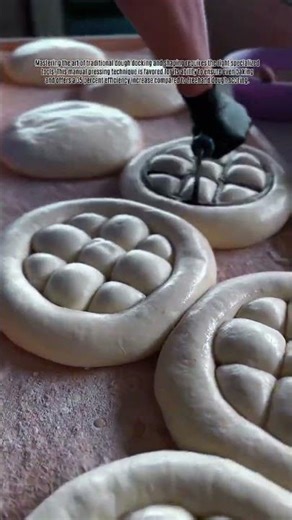 Artisanal Bread Shaping Masterclass Produces Iconic Patterns with Ease