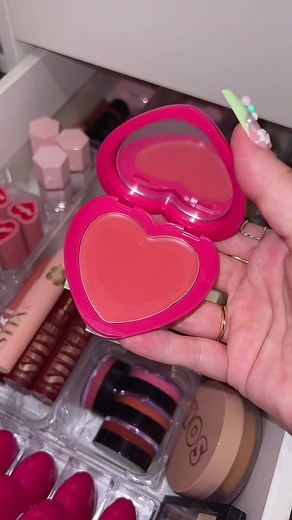 Picking My Makeup for the Day 💚 | ASMR Makeup Collection & Try-on