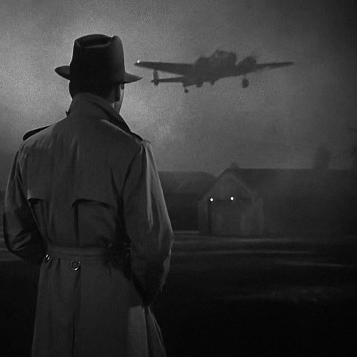 kiss me , kiss me as if it were the last time #oldhollywood #classichollywood #classiccinema #casablanca #casablanca1942 #casablancaedit #humphreybogart #humphreybogartedit #ingridbergman #ingridbergmanedit #filmaesthetic #aesthetic #aestheticedit #filmedit #vintageedit #classichollywoodedit #oldhollywoodedit