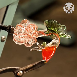 11K views · 85 reactions | Blowing glass to make dragon goblet Thanks for watching! Please be aware that this video is for entertainment purposes only and techniques shown should not be attempted at home! Partner: Corning Museum of Glass IG: https://www.instagram.com/corningmuseum/ FB: https://www.facebook.com/corningmuseumofglass YT: https://www.youtube.com/corningmuseumofglass | Crafty School | Facebook