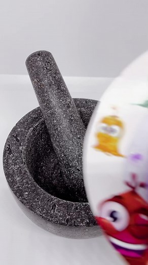 Grinding Techniques with Mortar and Pestle